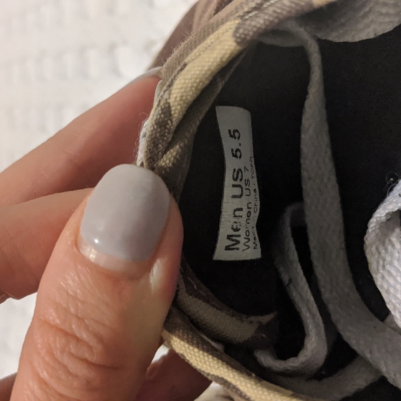 Vans - Picture 4 of 4